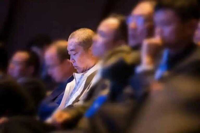 xm外汇是正规平台吗理财前必看！期货量化交易详解全步骤教你如何在2025年逆袭成功